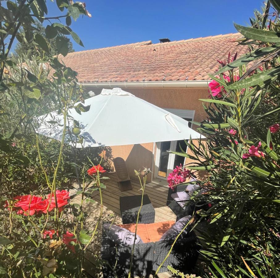 Le Clos Des Milans Rapale Exterior photo