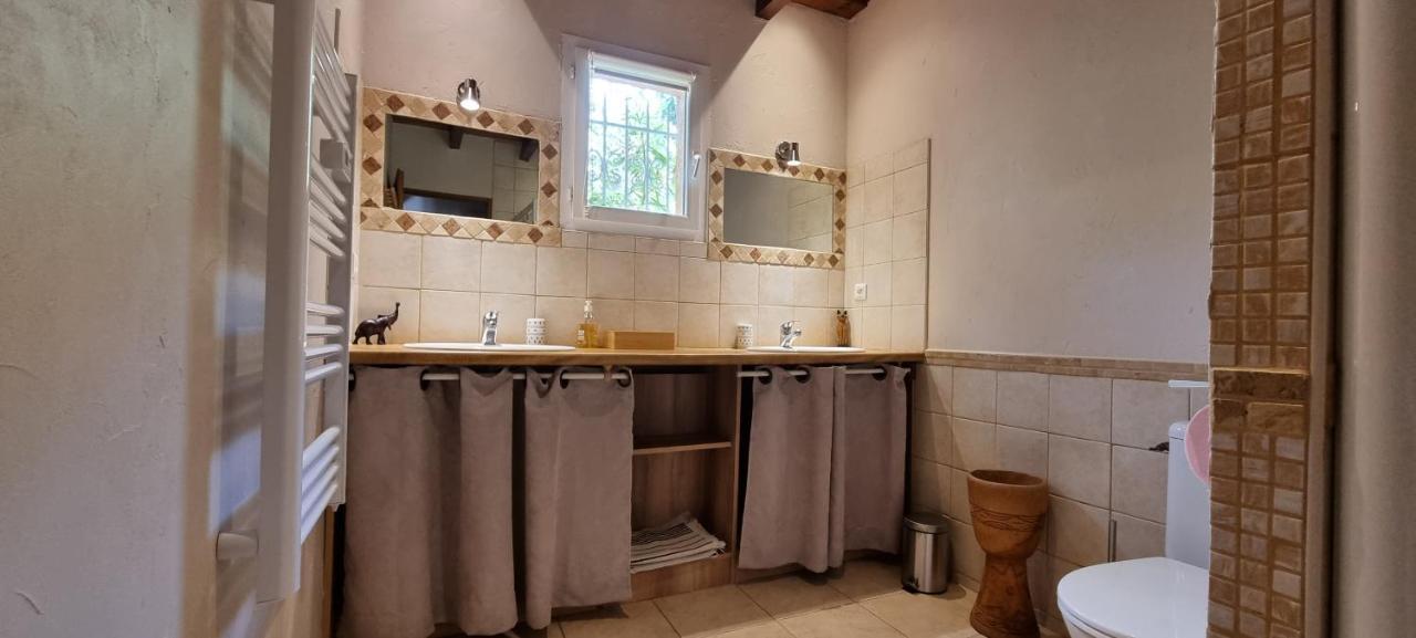 Le Clos Des Milans Rapale Exterior photo