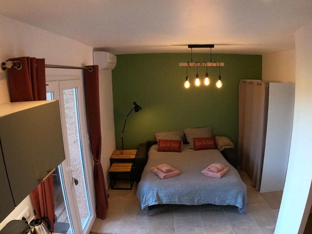 Le Clos Des Milans Rapale Exterior photo